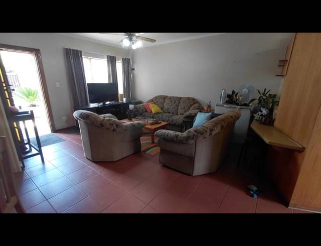 3 BEDROOM TOWNHOUSE FOR SALE IN UNIVERSITAS RIDGE